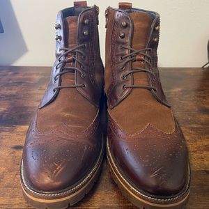 Johnston and Murphy Boot 13